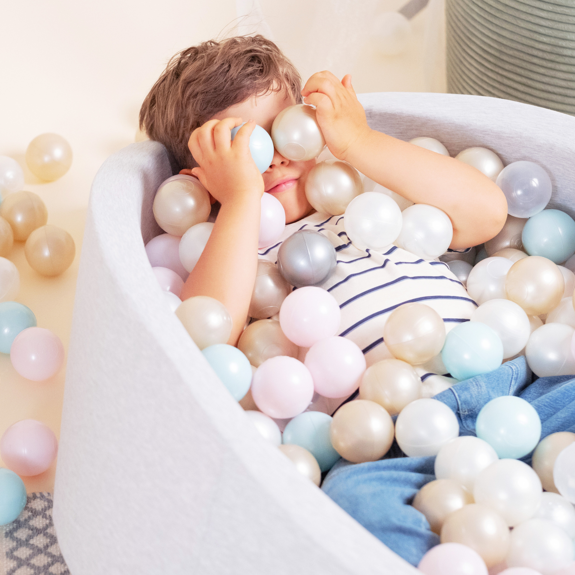 Warum ein Bällebad so viel mehr ist als nur Spaß – Entwicklungsfördernde Vorteile für Kinder
