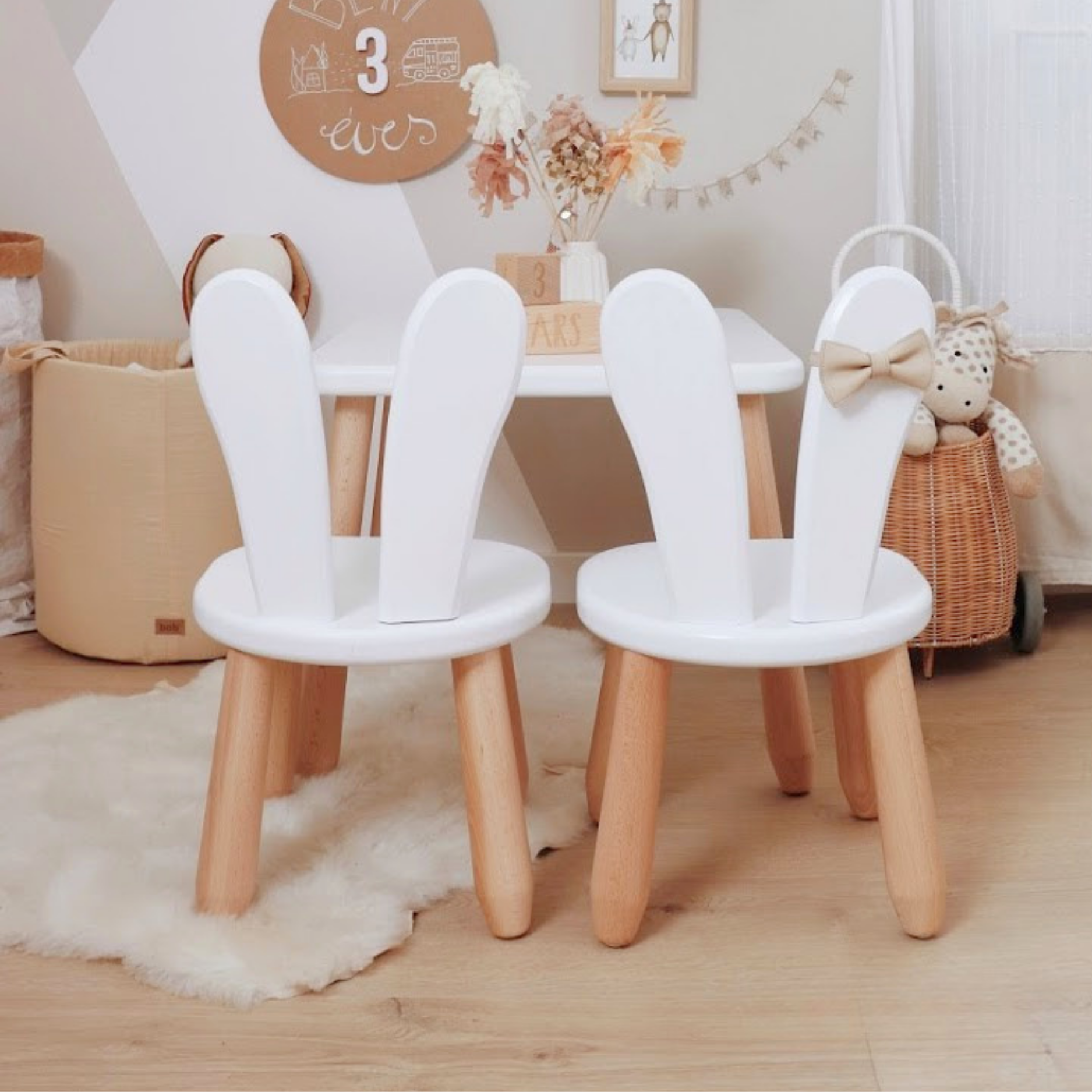 Kindertische & Kinderstühle