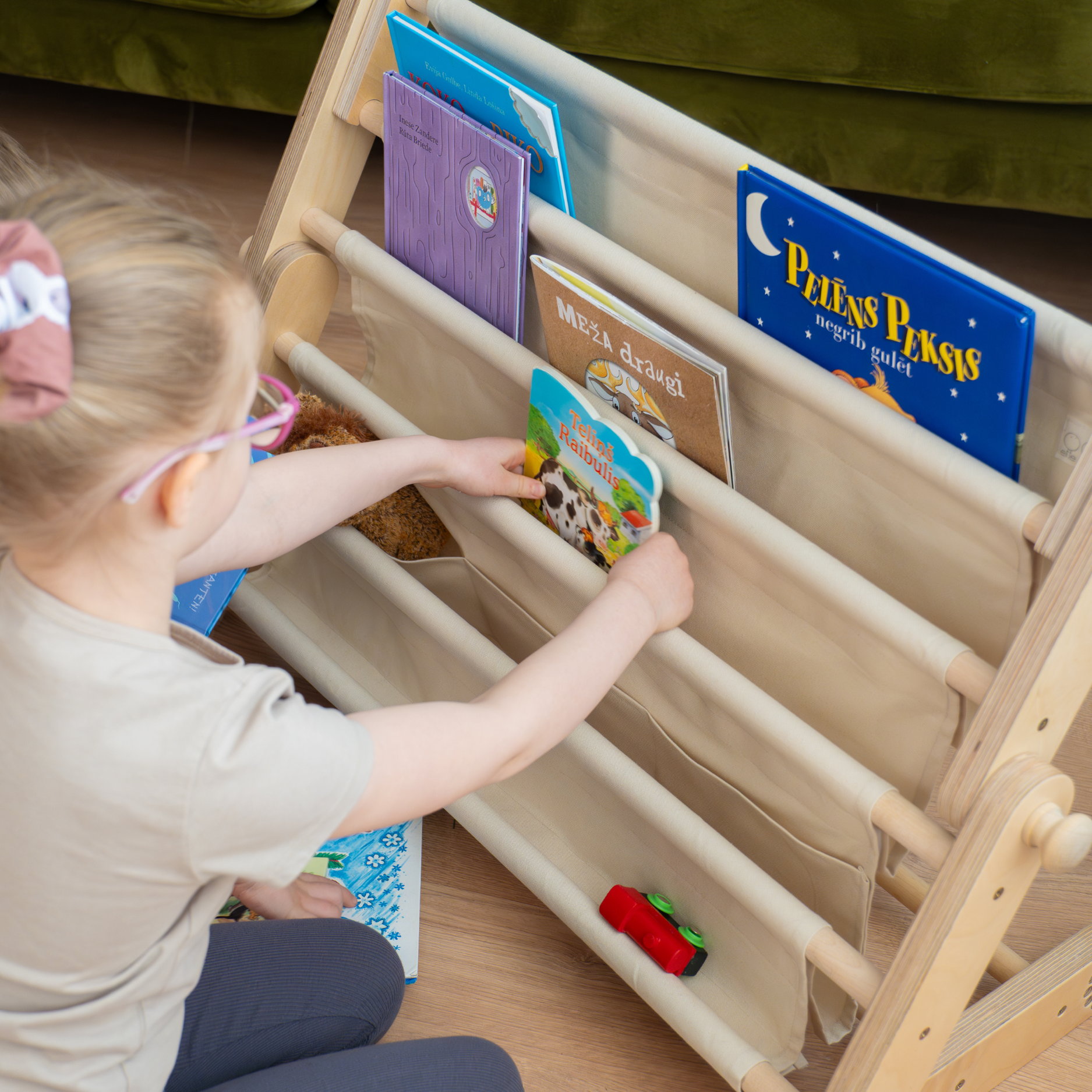 Montessori Bücherregal – Erweiterung für Kletterrahmen MOPITRI® & FIPITRI®