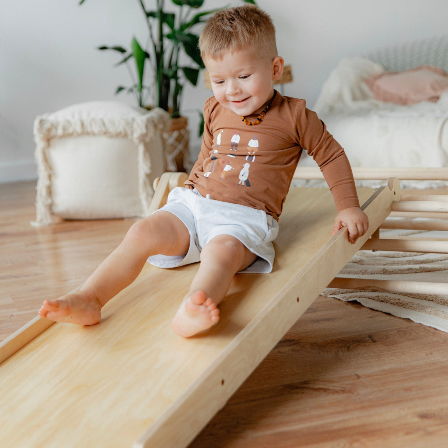 MOPITRI® – Modifizierbarer Montessori Kletterrahmen mit 4 Segmenten