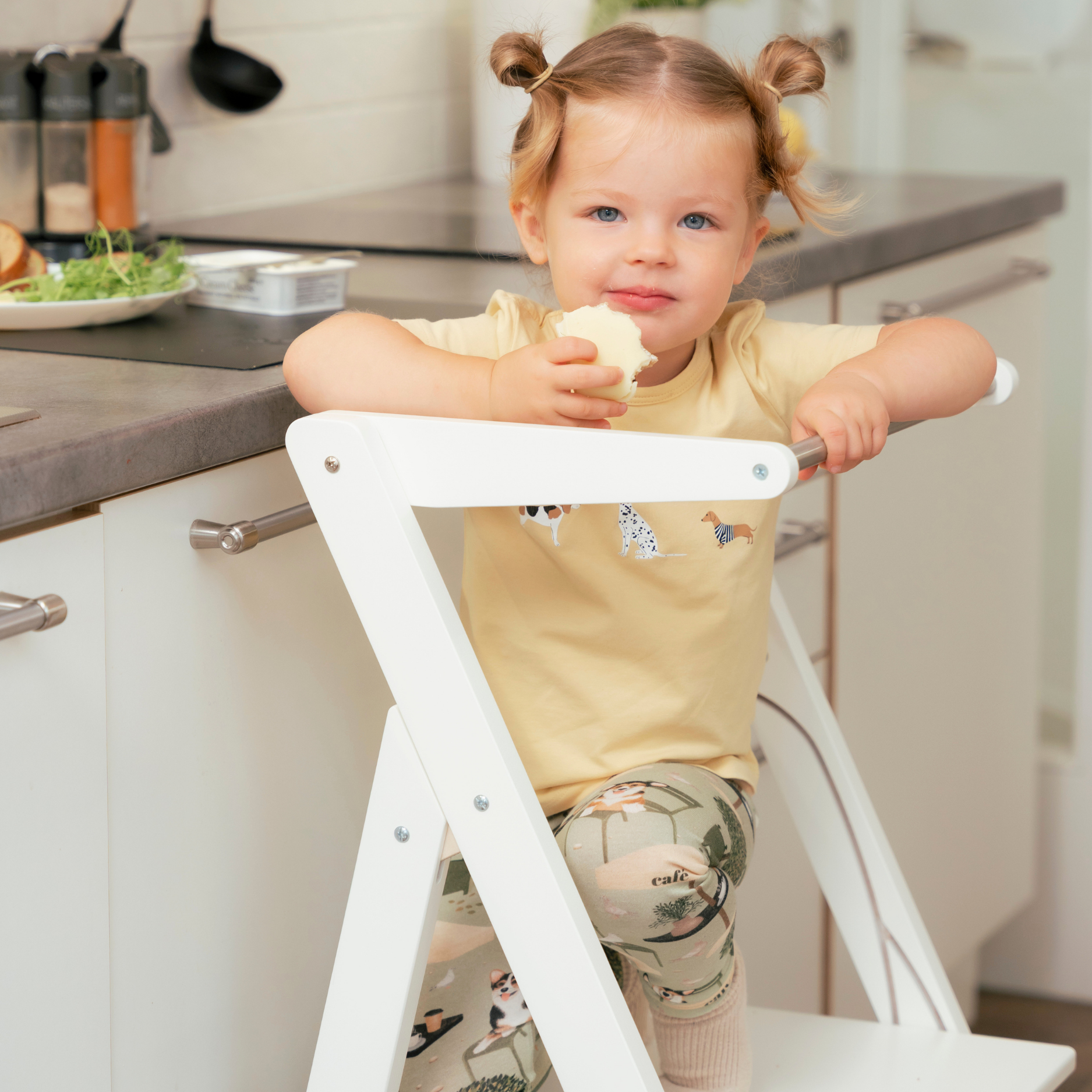 STEP’n’FOLD® – Faltbarer Montessori Lernturm mit verstellbarer Höhe