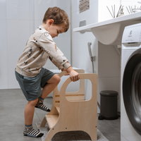 MIIMO® – Höhenverstellbarer Montessori Tritthocker aus Holz