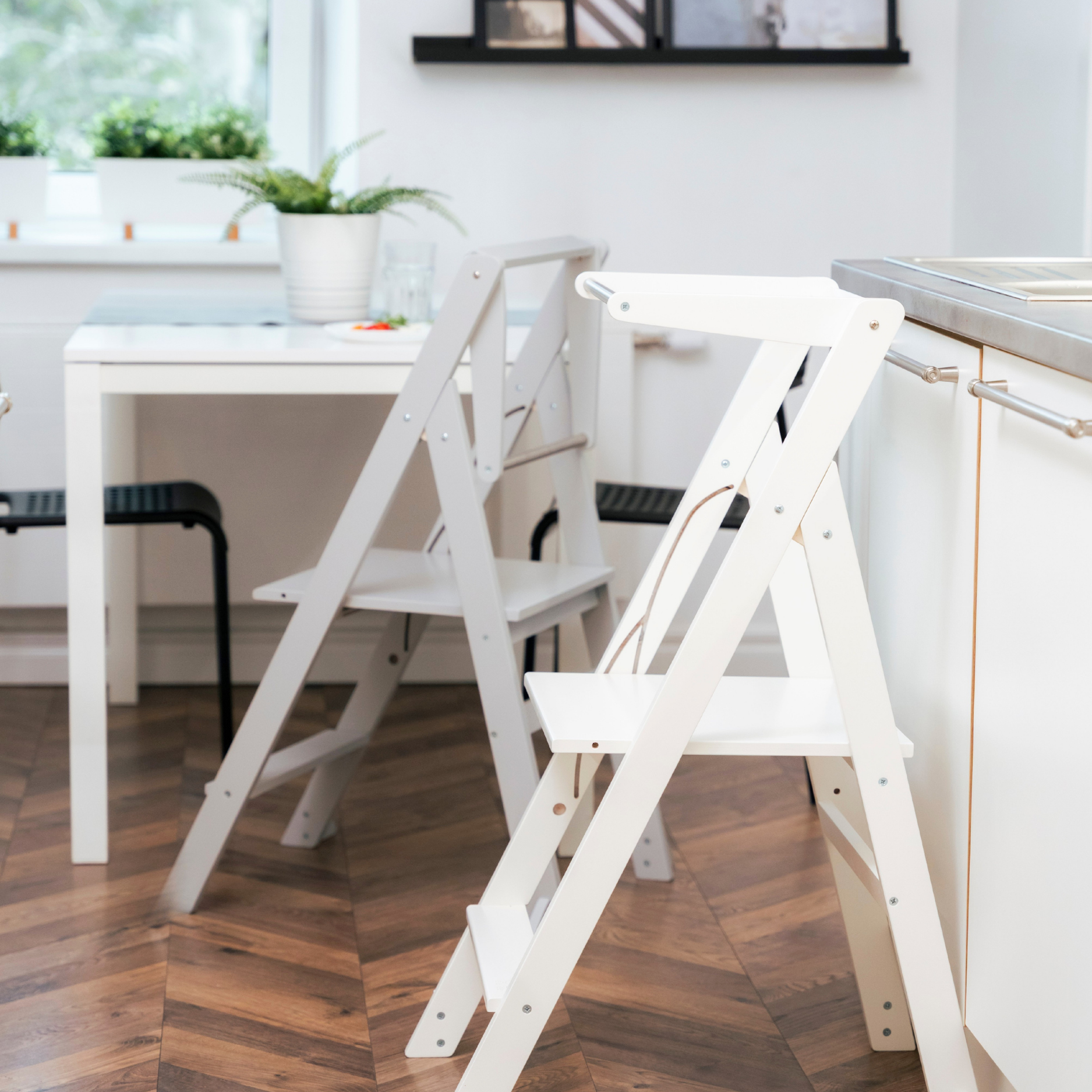 STEP’n’FOLD® – Faltbarer Montessori Lernturm mit verstellbarer Höhe