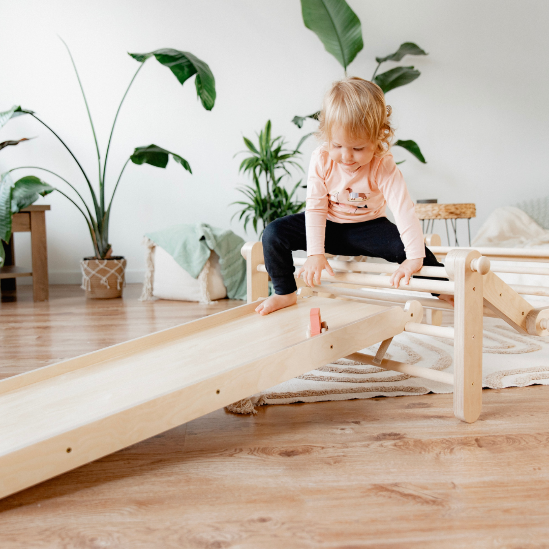 FIPITRI® – Modifizierbarer Montessori Kletterrahmen mit 5 Segmenten