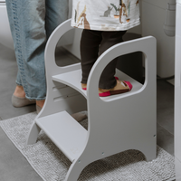 MIIMO® – Höhenverstellbarer Montessori Tritthocker aus Holz
