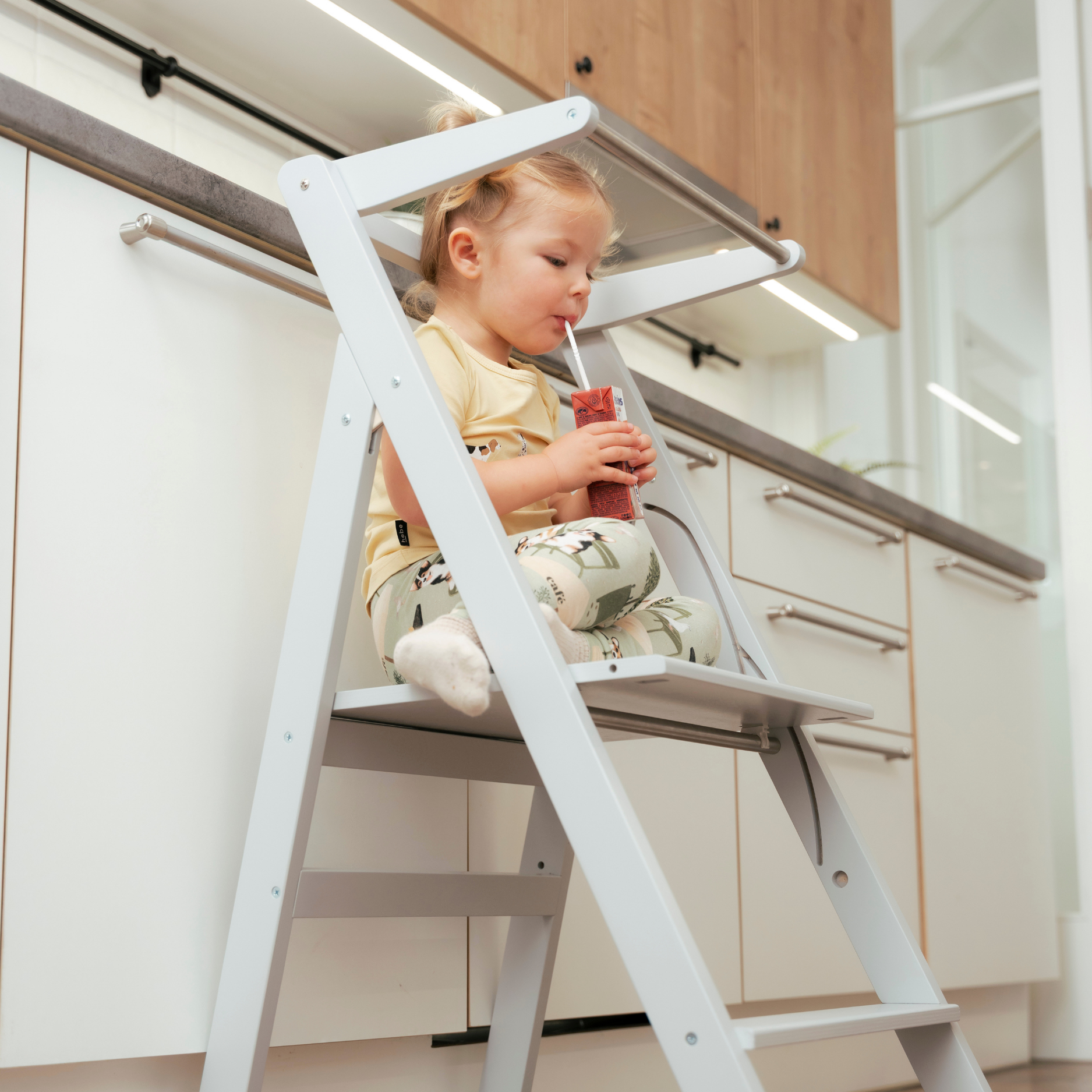 STEP’n’FOLD® – Faltbarer Montessori Lernturm mit verstellbarer Höhe