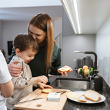 MIIMO® – Höhenverstellbarer Montessori Tritthocker aus Holz