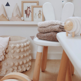 Duo Set "Bunny" – Kindertisch & 2 Stühle aus massivem Buchenholz