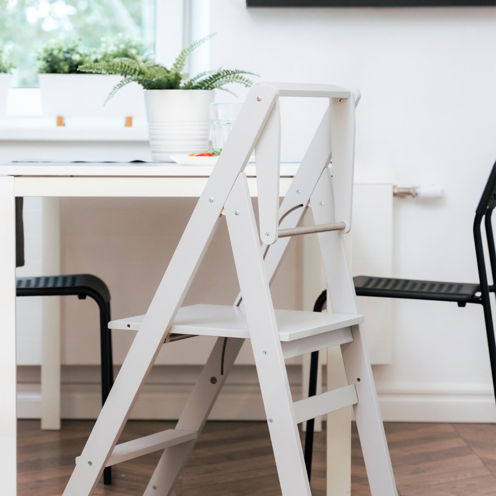 STEP’n’FOLD® – Faltbarer Montessori Lernturm mit verstellbarer Höhe
