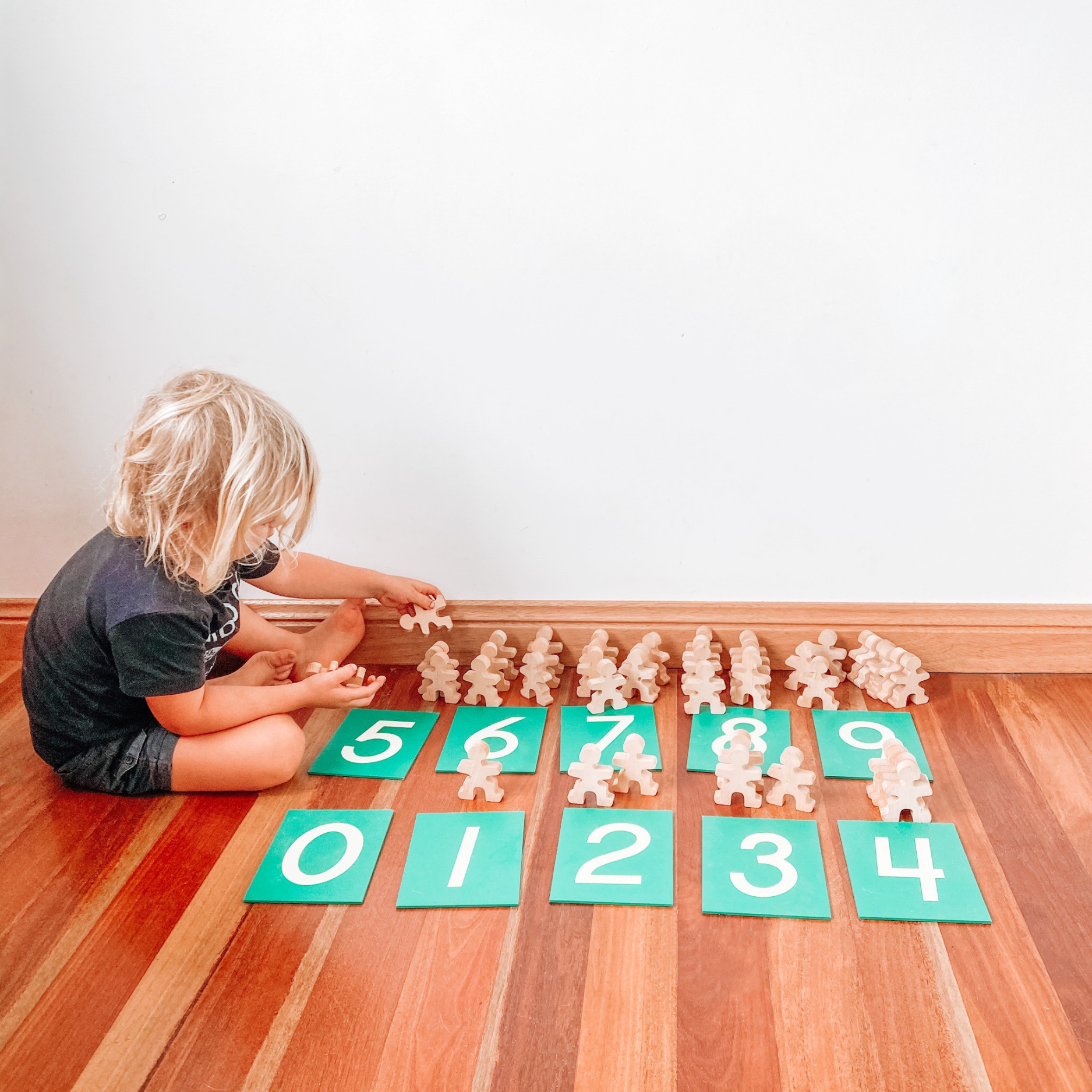 Flockmen® – Montessori Holzfiguren für kreatives Spielen