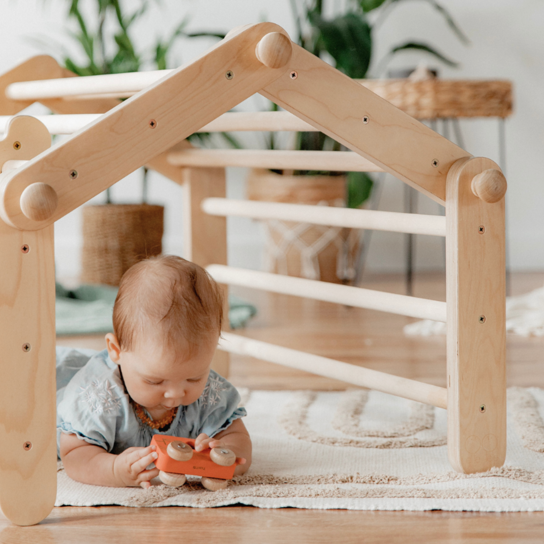 MOPITRI® – Modifizierbarer Montessori Kletterrahmen mit 4 Segmenten