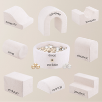 "Woolly Castle" Indoor Spielplatz Set mit kleinem Bällebad & 150 Bällen