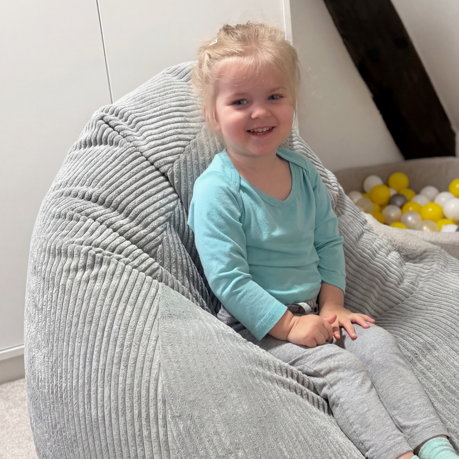 "Cozy Cloud" Kinder-Sitzsack 80x85cm mit EPS Perlen