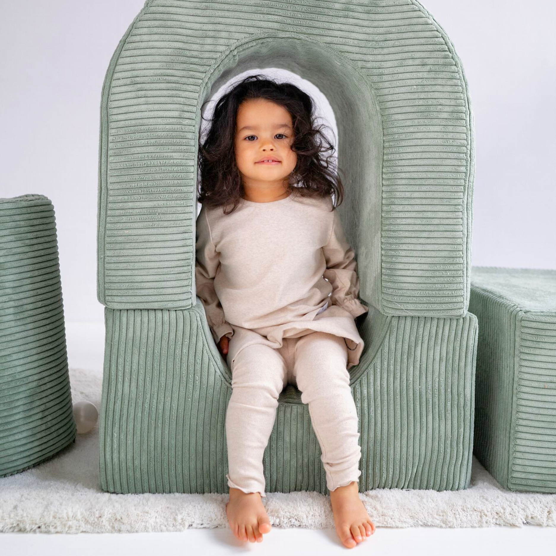 "Dreamy Castle" Indoor Spielplatz-Set mit kleinem Bällebad & 150 Bällen