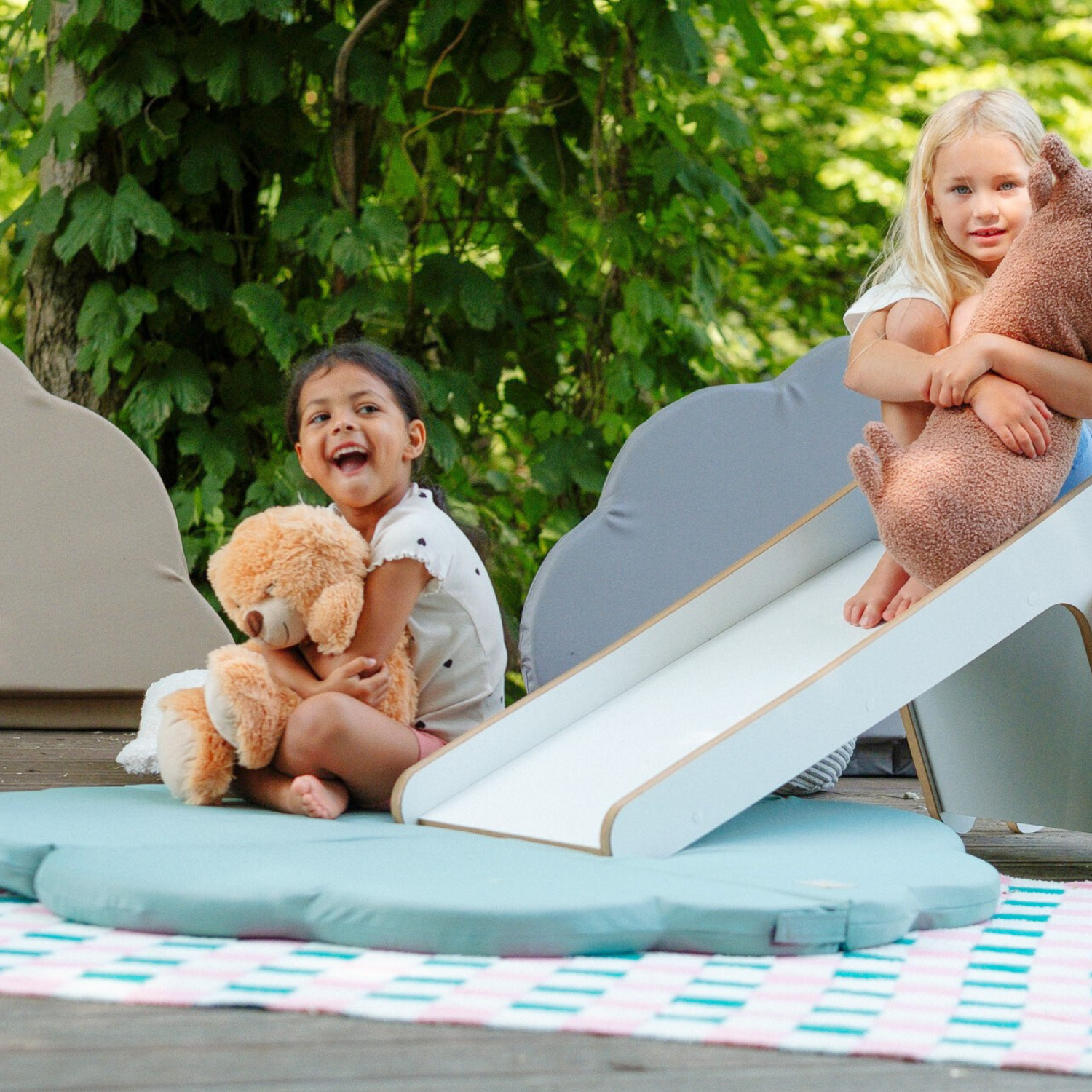 "Sunny Bloom" wasserfeste Spielmatte 115x115x5cm