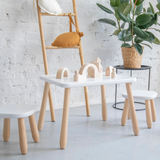 Duo Set "Minimal" – Kindertisch & 2 Hocker aus massivem Buchenholz